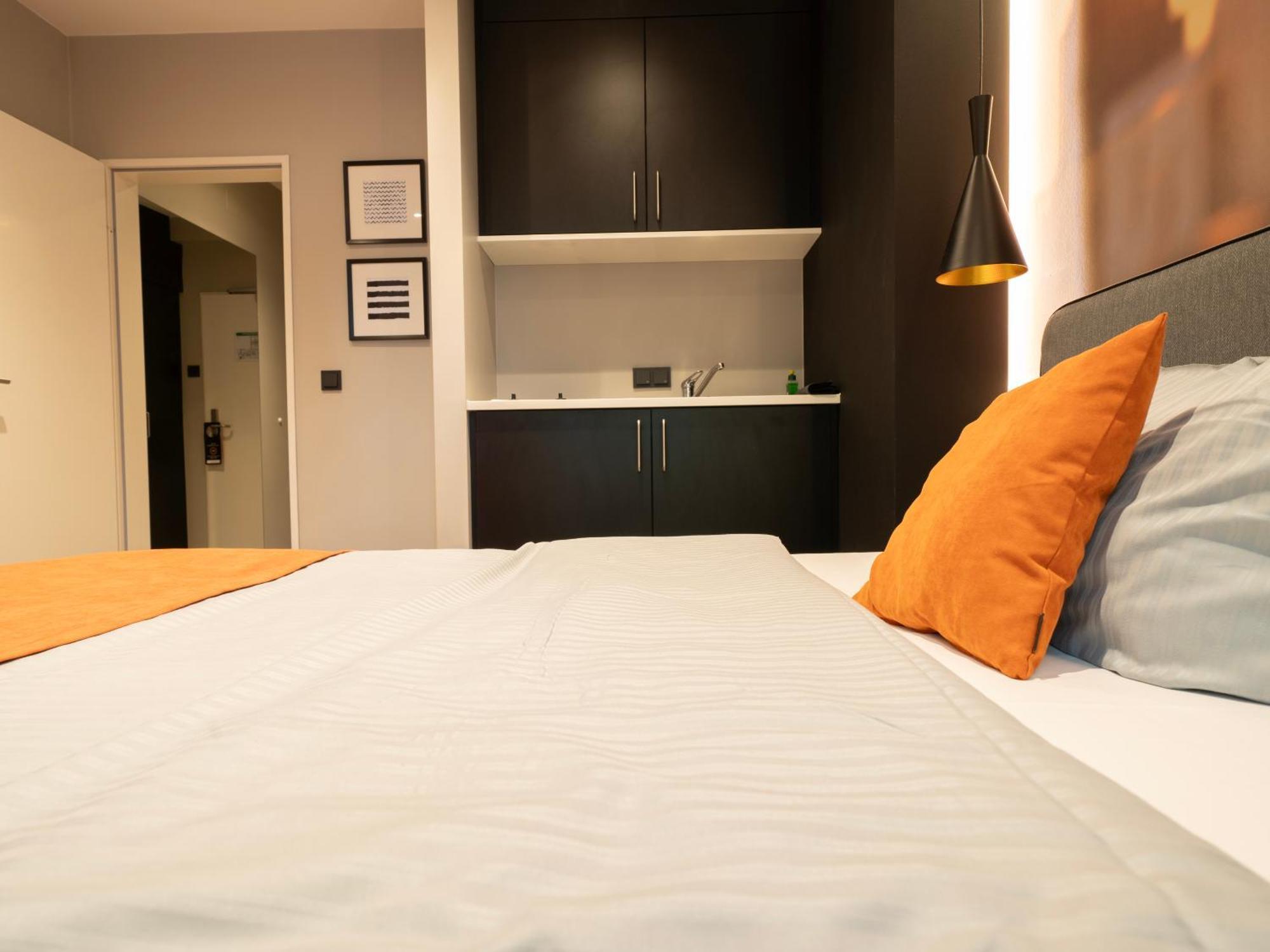 Juststay Ratingen Hotel & Apartments エクステリア 写真